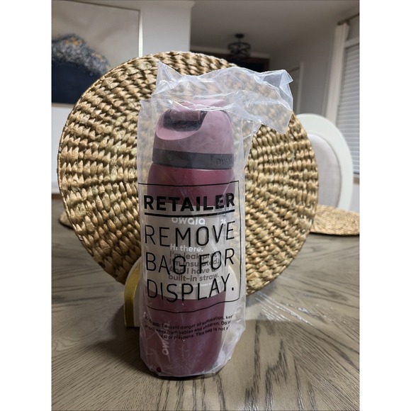 RARE NWT Owala FreeSip 32oz Stainless Steel Water Bottle Holiday Poinsettia - Picture 8 of 8